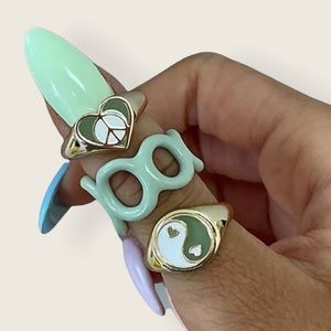 Green Pinterest Ring Set